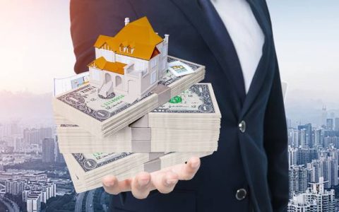 原油直播室聚焦供需博弈：库存拐点与资金情绪共振